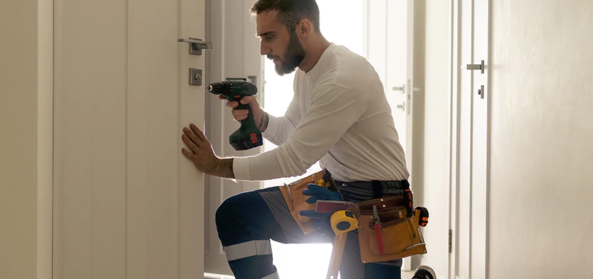 Mailbox Lock Installation Expert in Petaluma, California