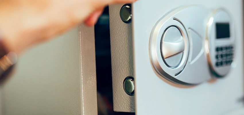 Fingerprint Safe Openers in Petaluma, CA
